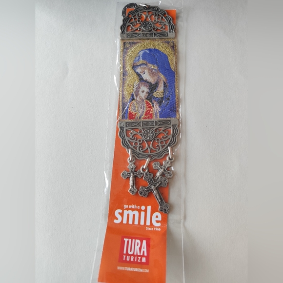 Tapestry Madonna & Child Wall Hanging - Picture 2 of 6